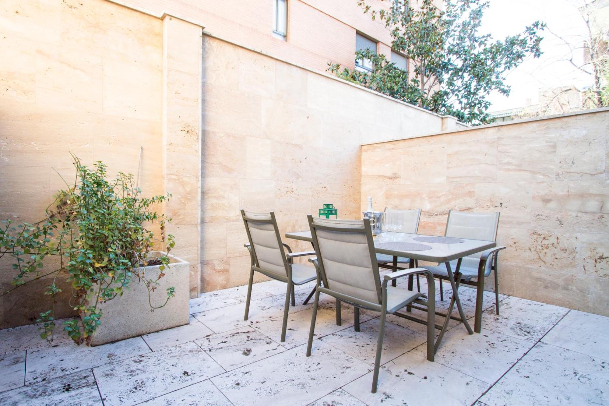 Apartamentos Villablino Arturo Soria Madrid Exteriér fotografie