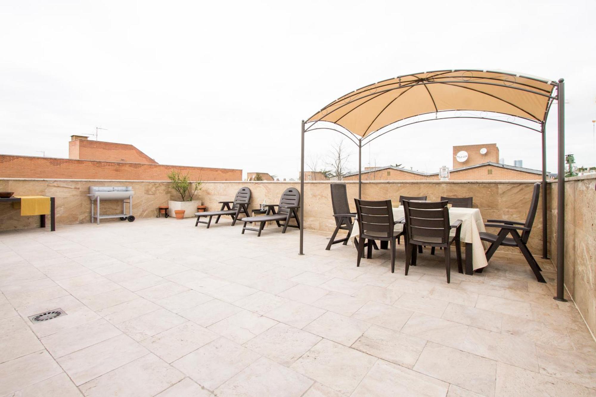 Apartamentos Villablino Arturo Soria Madrid Exteriér fotografie