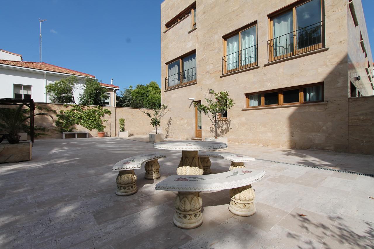 Apartamentos Villablino Arturo Soria Madrid Exteriér fotografie